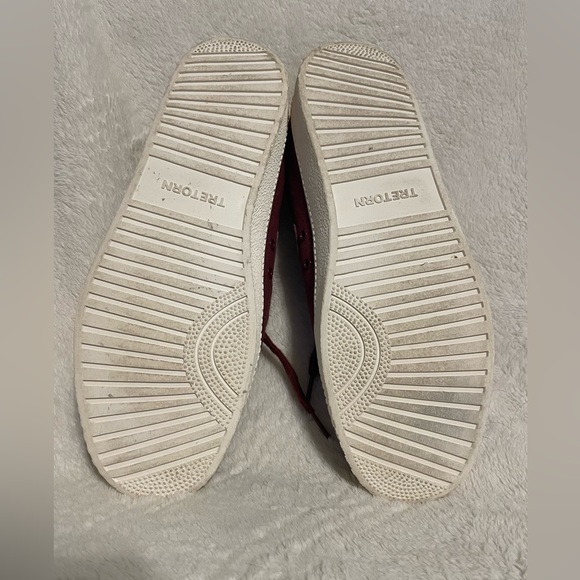 Women’s Tretorn Nylite Plus sneaker. Sangria red canvas. Size 12M. - Picture 7 of 8